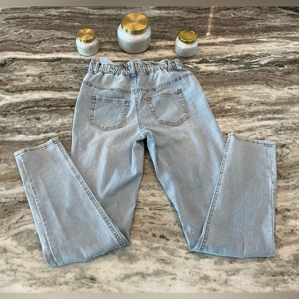 🔥Vanilla Star high waisted light washed distressed jeans with scrunch waist